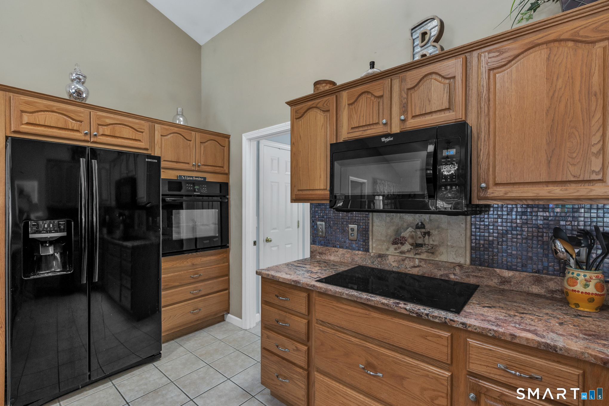 432 Green Hollow Road Killingly, CT 06239 - Photo 8 of 39