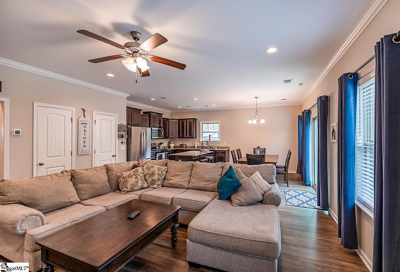 200 Whitby Court Fountain Inn, SC 29644 - Photo 4 of 26 Gallery Image 4