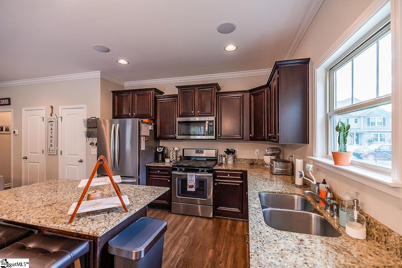 200 Whitby Court Fountain Inn, SC 29644 - Photo 8 of 26 Gallery Image 8