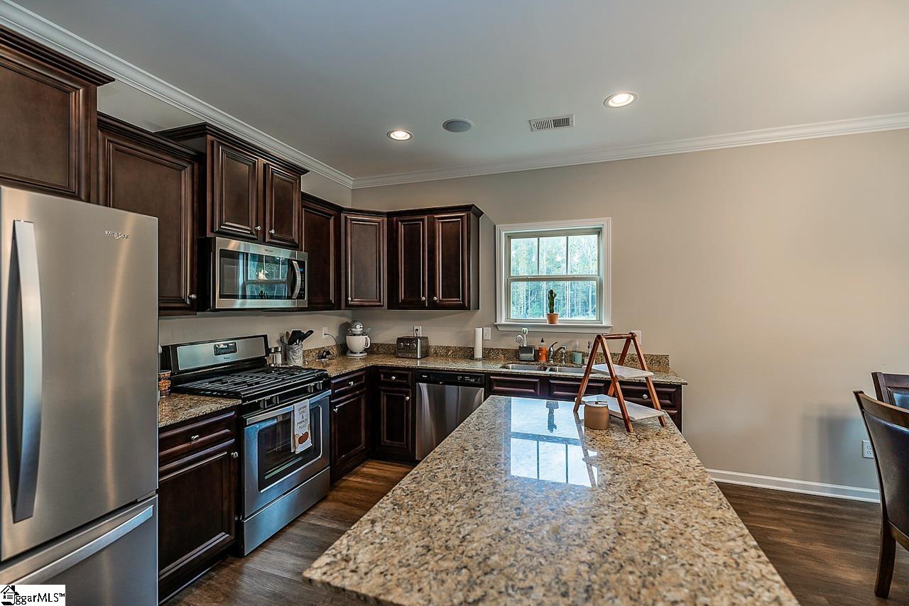200 Whitby Court Fountain Inn, SC 29644 - Photo 10 of 26 Gallery Image 10