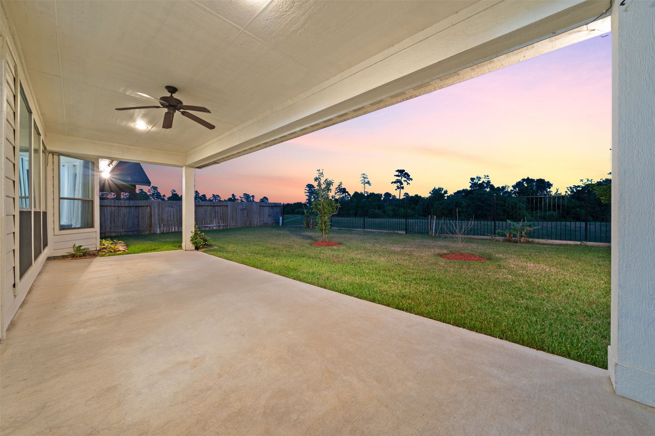 10419 Silver Shield Way Tomball, TX 77375 - Photo 41 of 50