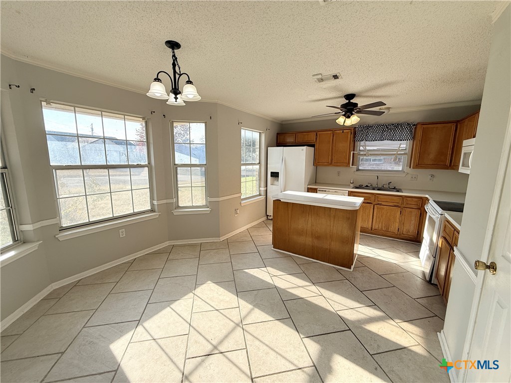 206 Atkinson Avenue Copperas Cove, TX 76522 - Photo 8 of 38