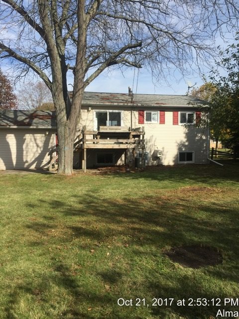 945 Iowa Street Alma, MI 48801 - Photo 6 of 21 1839524-5.JPG