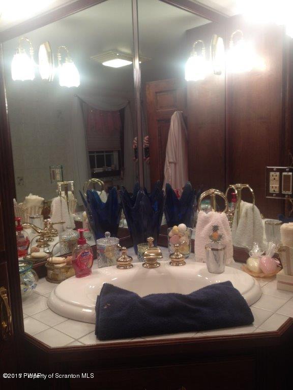 203 McKinney Road Waymart, PA 18472 - Photo 16 of 28 Gallery Image 16