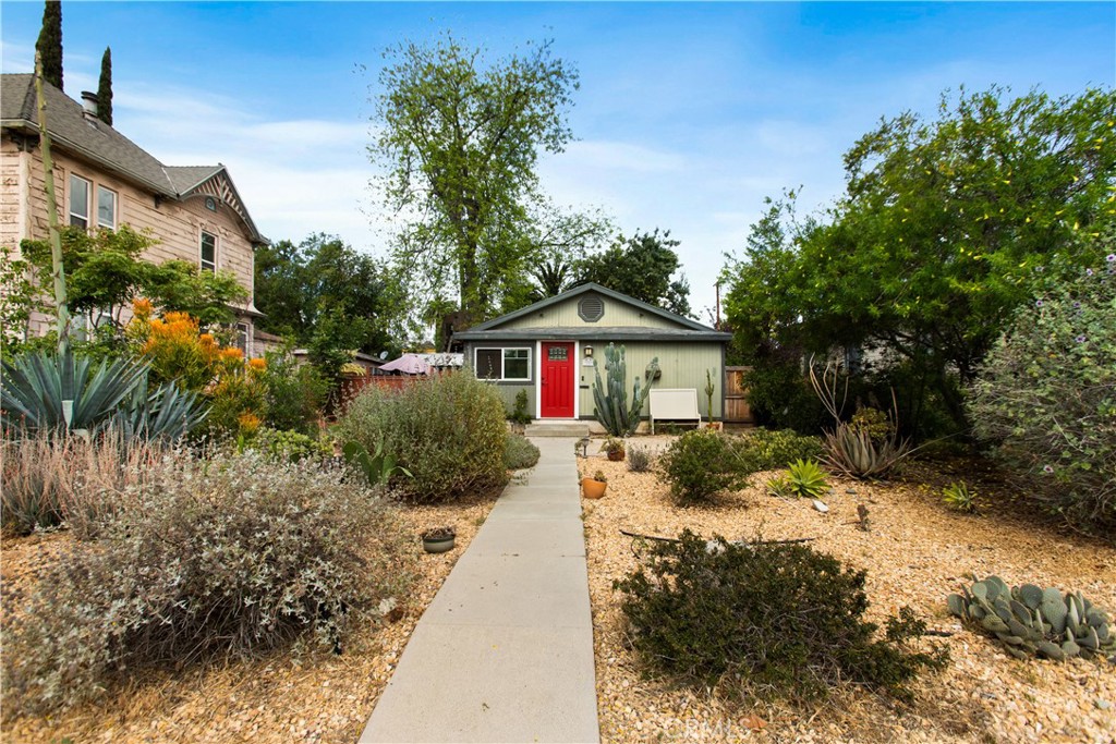 3359 Locust Street Riverside, CA 92501 - Photo 2 of 34