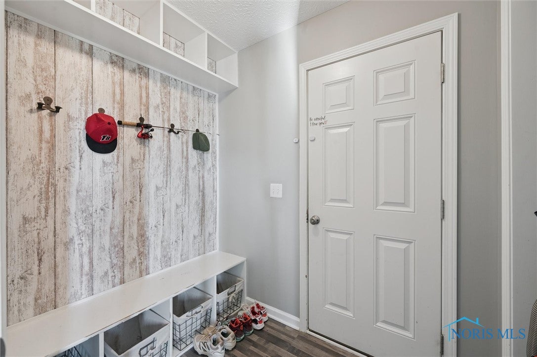 4396 Dowling Road Perrysburg, OH 43551 - Photo 38 of 49 Gallery Image 38