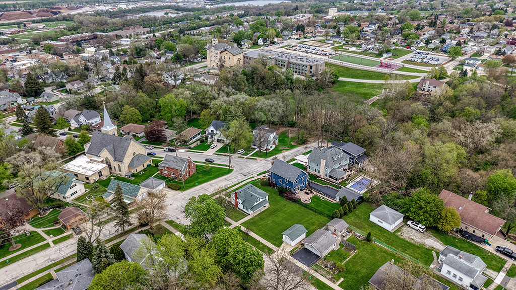 302 East Division Street Lemont, IL 60439 - Photo 26 of 26 an aerial view of a house with a yard