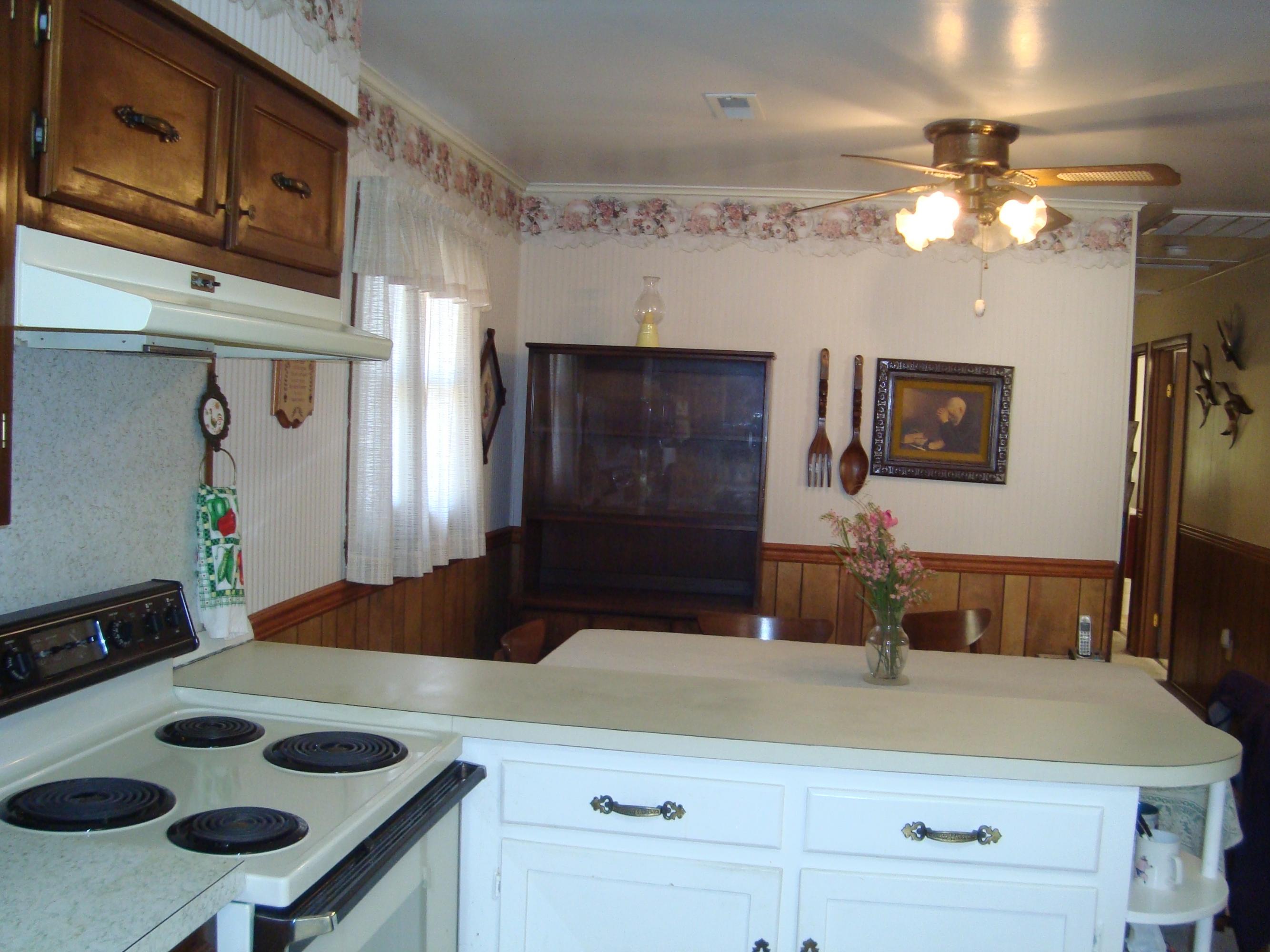 3288 Read Mountain Road Roanoke, VA 24019 - Photo 8 of 14 Kitchen