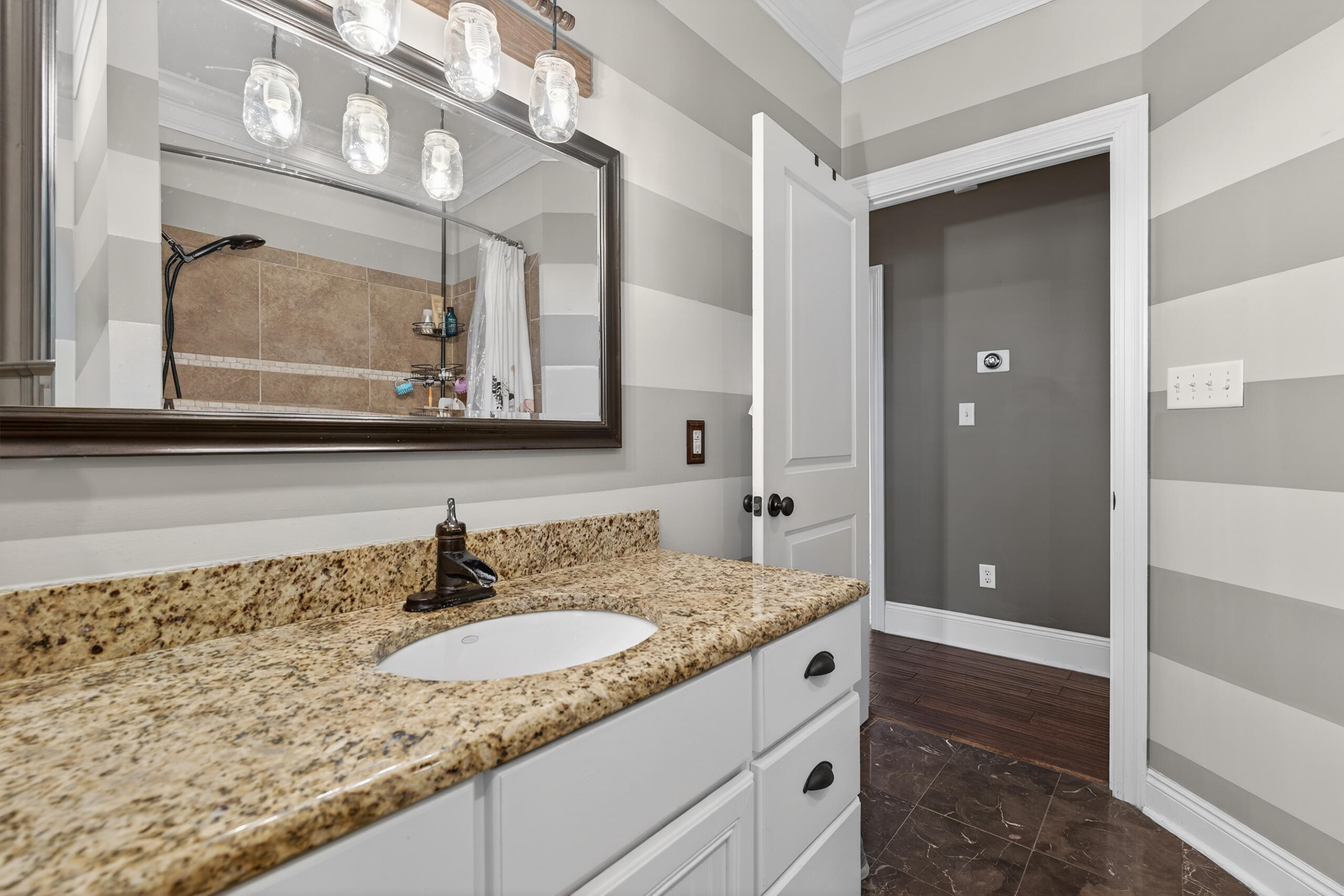 7935 Peacock Road Baker, FL 32531 - Photo 34 of 70 Bath2