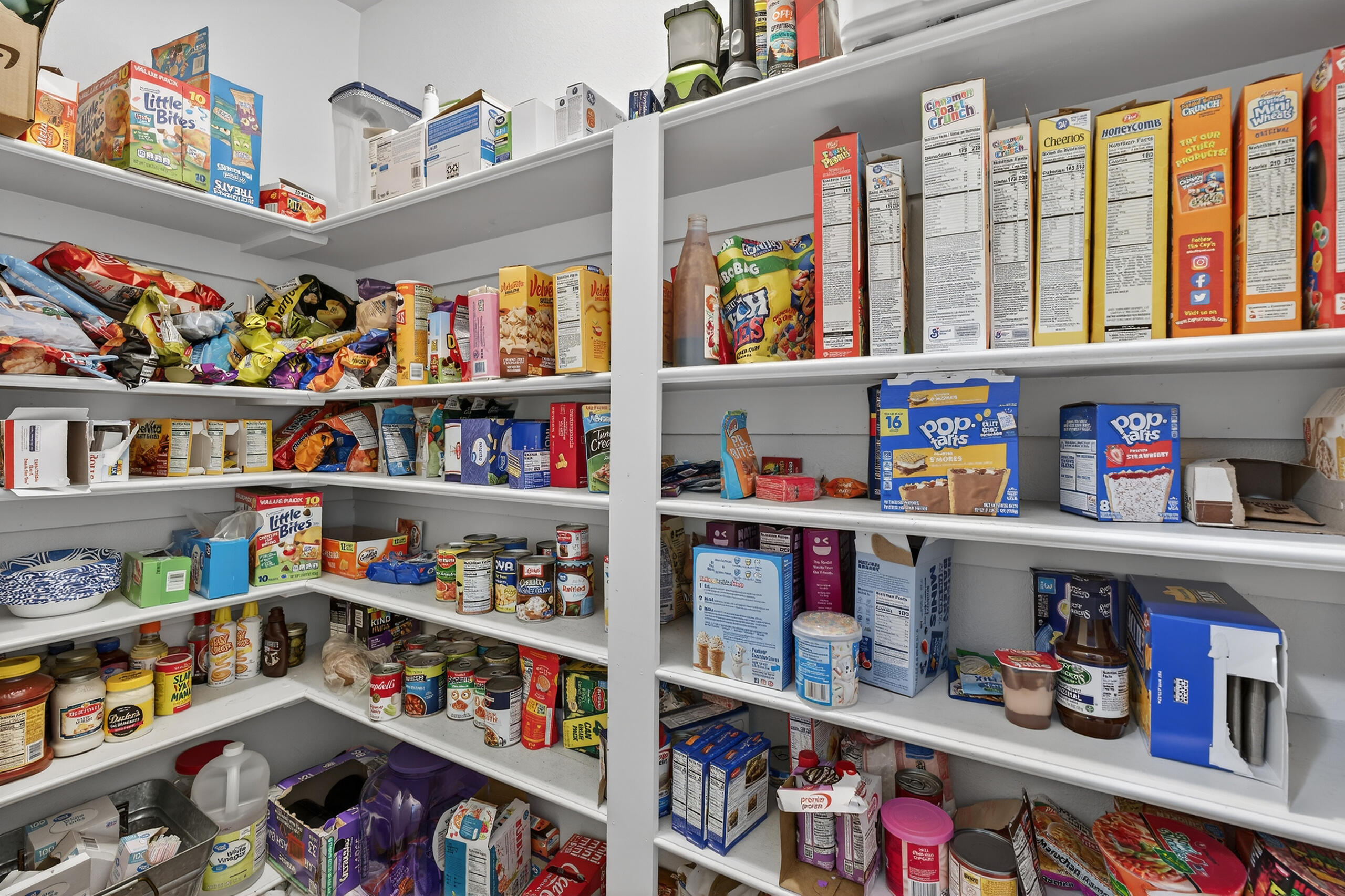 7935 Peacock Road Baker, FL 32531 - Photo 49 of 70 Pantry