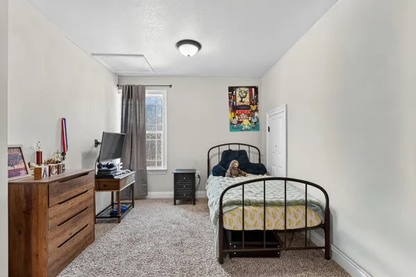 $699,999 | 7935 Peacock Road, Baker, FL 32531