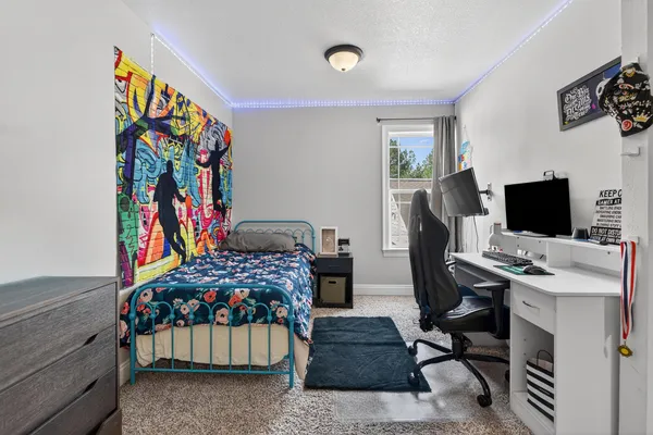 $699,999 | 7935 Peacock Road, Baker, FL 32531