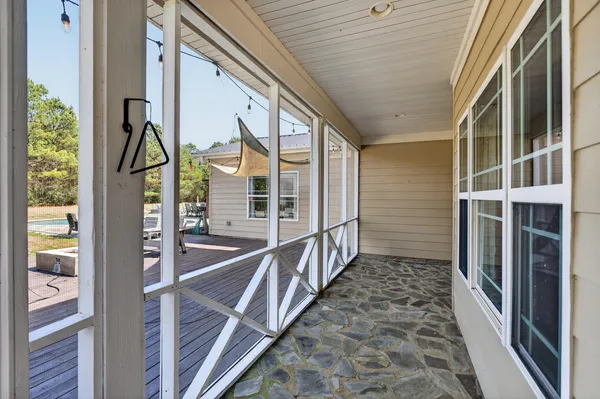 $699,999 | 7935 Peacock Road, Baker, FL 32531