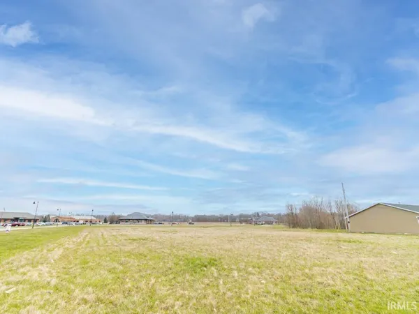 $250,000 | 5 North Memorial Drive, New Castle, IN 47362