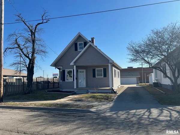 $149,900 | 322 North Clay Street, Taylorville, IL 62568