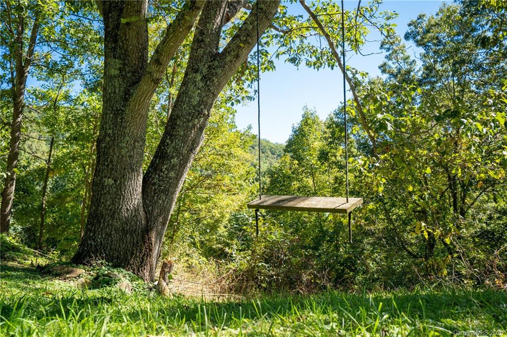 183 Spring Mountain Road Fairview, NC 28730 - Photo 23 of 27 Gallery Image 23