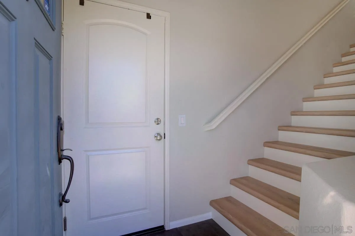 1405 Santa Victoria Road, Unit 1 Chula Vista, CA 91913 - Photo 5 of 34 Gallery Image 5