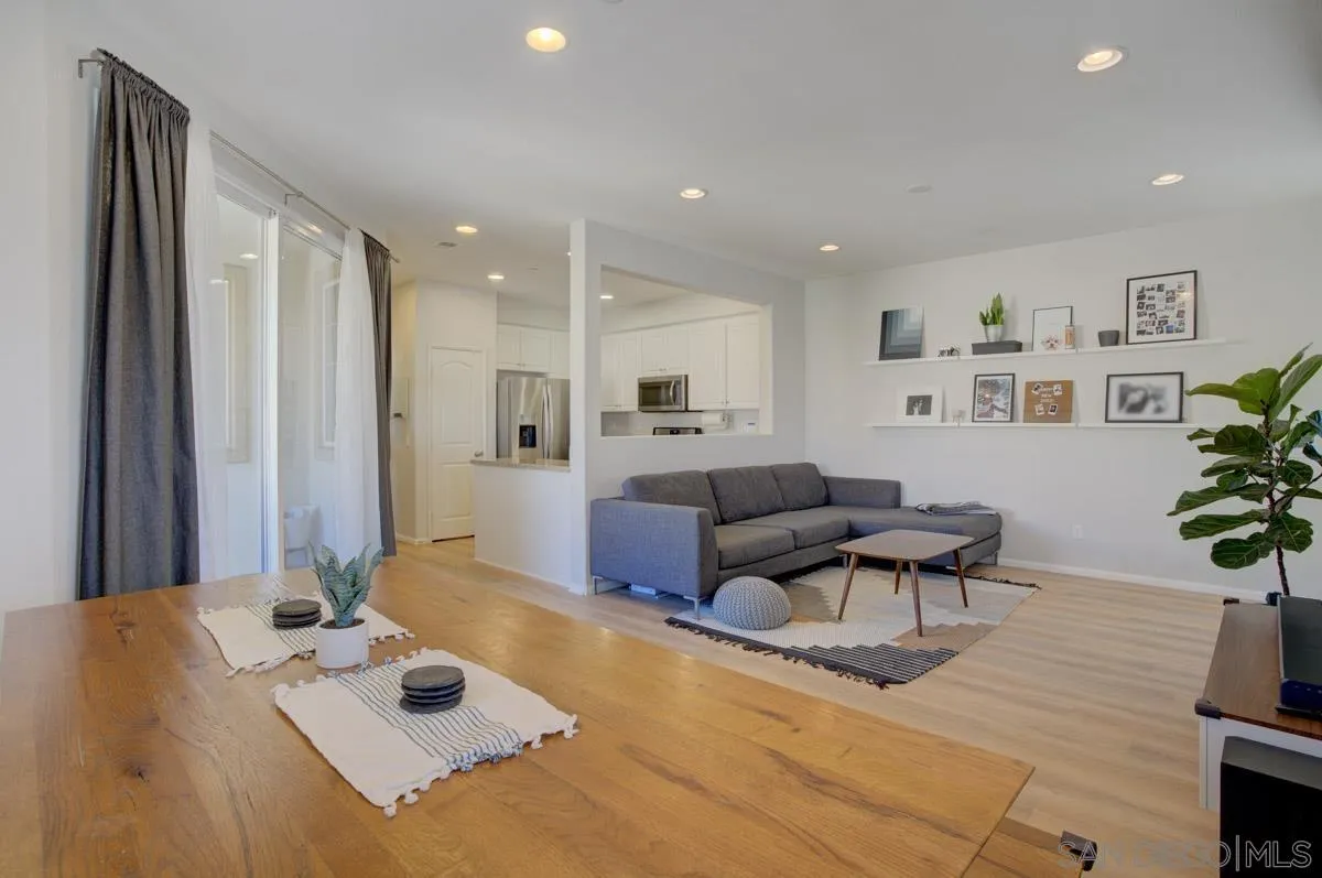 1405 Santa Victoria Road, Unit 1 Chula Vista, CA 91913 - Photo 7 of 34 Gallery Image 7
