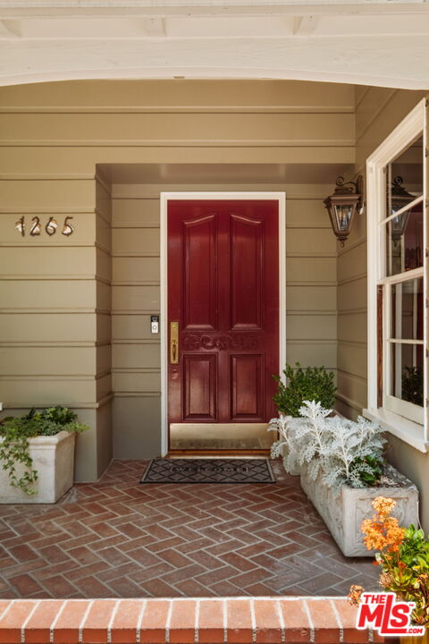 1265 Inverness Drive Pasadena, CA 91103 - Photo 4 of 56 a view of entrance gate of the house