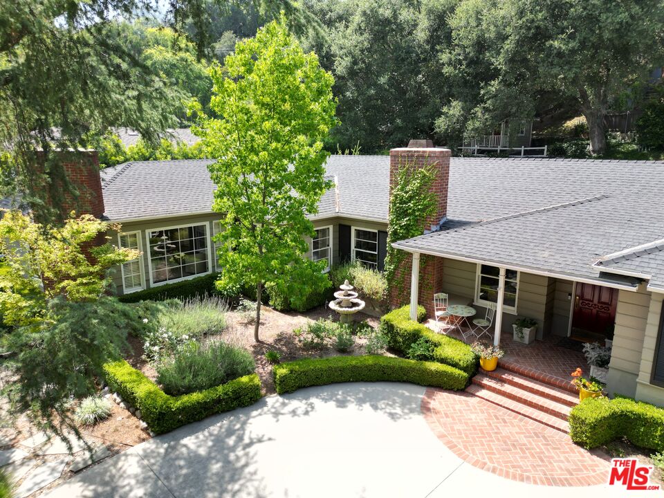 1265 Inverness Drive Pasadena, CA 91103 - Photo 53 of 56 front view of a house with a yard