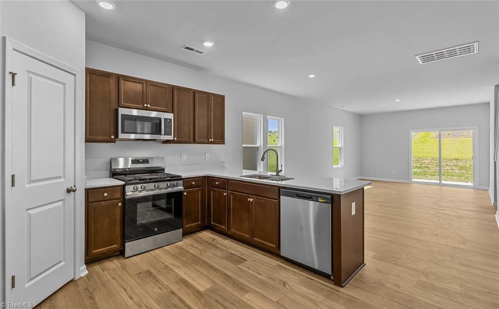 2516 Raspberry Hl Drive Winston-Salem, NC 27106 - Photo 2 of 14 Gallery Image 2