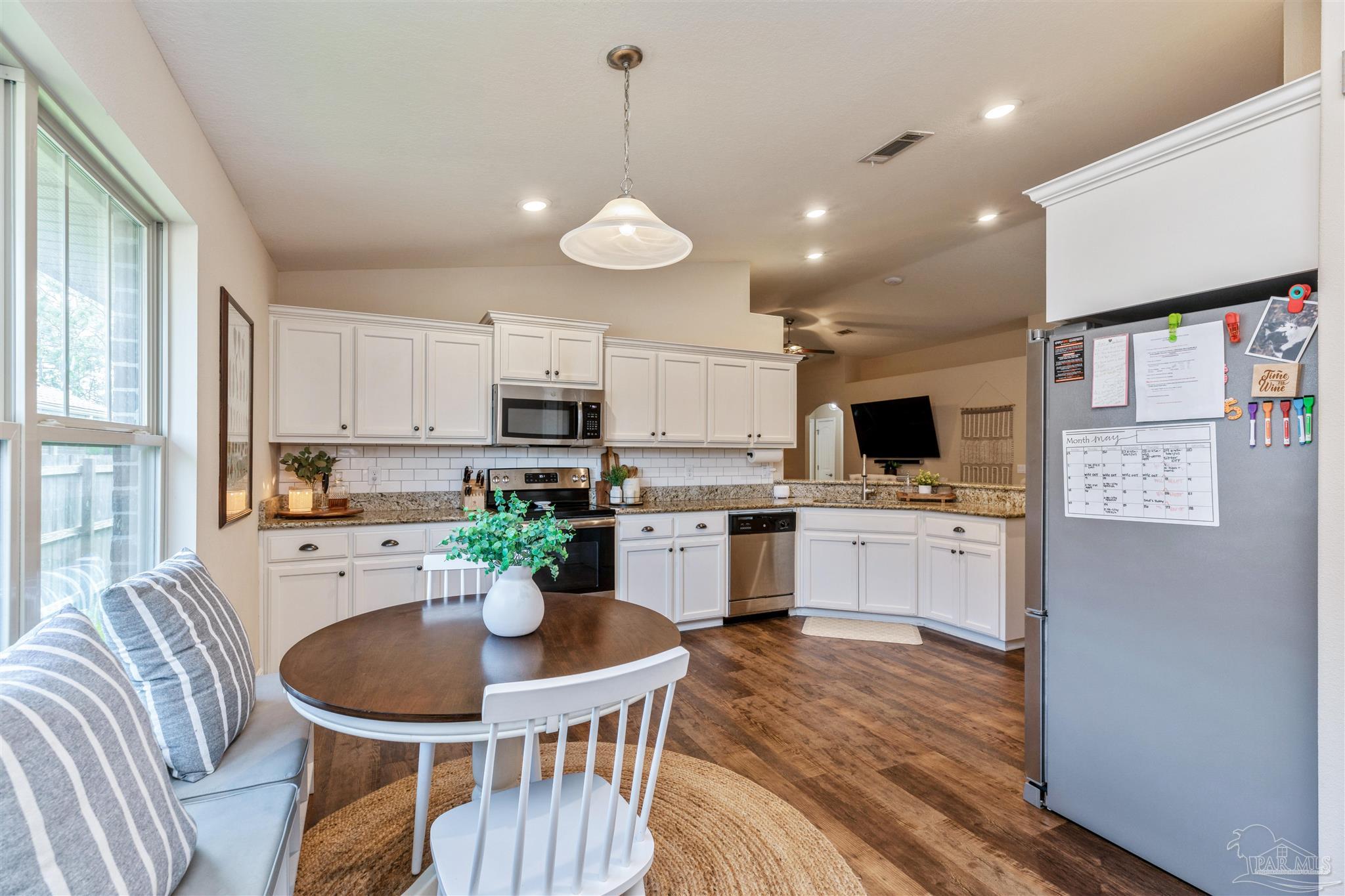 2084 Bergren Road Gulf Breeze, FL 32563 - Photo 17 of 35 Gallery Image 17