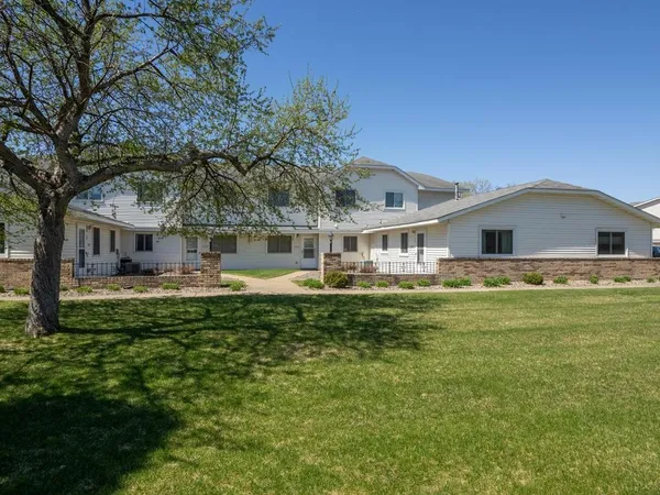 $190,000 | 11135 Drake Street Northwest, Coon Rapids, MN 55433