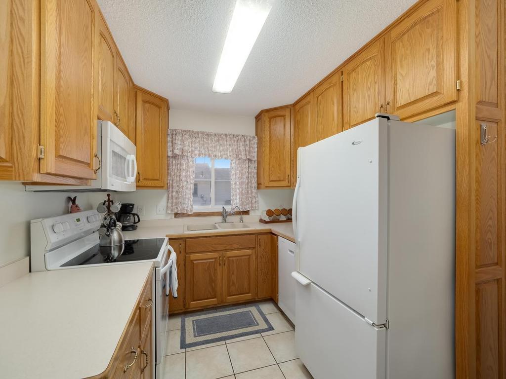 11135 Drake Street Northwest Coon Rapids, MN 55433 - Photo 11 of 17