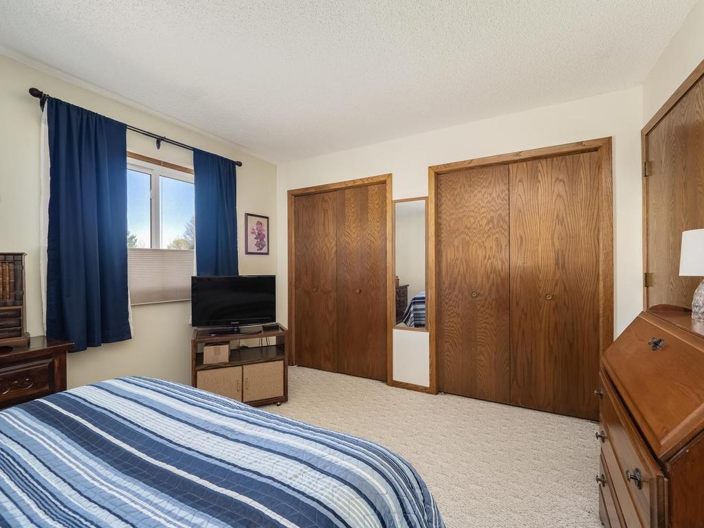 11135 Drake Street Northwest Coon Rapids, MN 55433 - Photo 13 of 17
