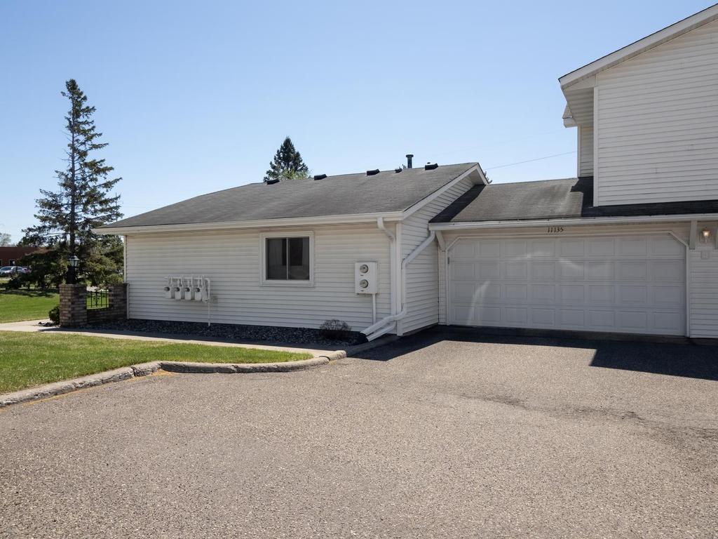 11135 Drake Street Northwest Coon Rapids, MN 55433 - Photo 17 of 17
