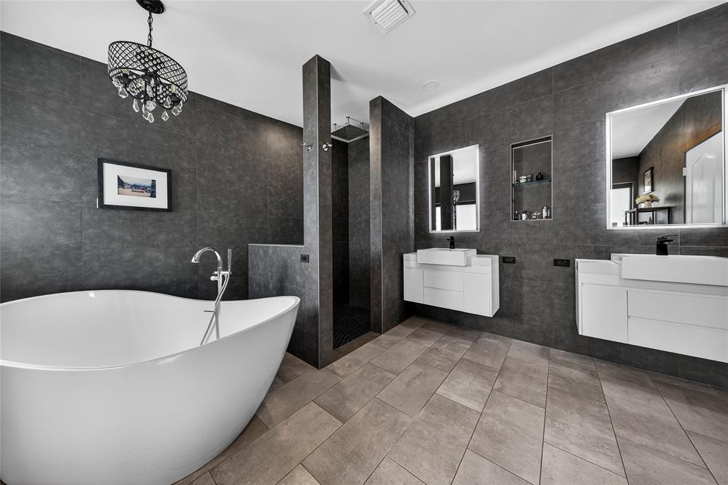 2211 Northeast 43rd Street Lighthouse Point, FL 33064 - Photo 8 of 44