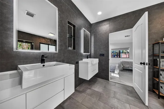 $11,000 | 2211 Northeast 43rd Street, Lighthouse Point, FL 33064