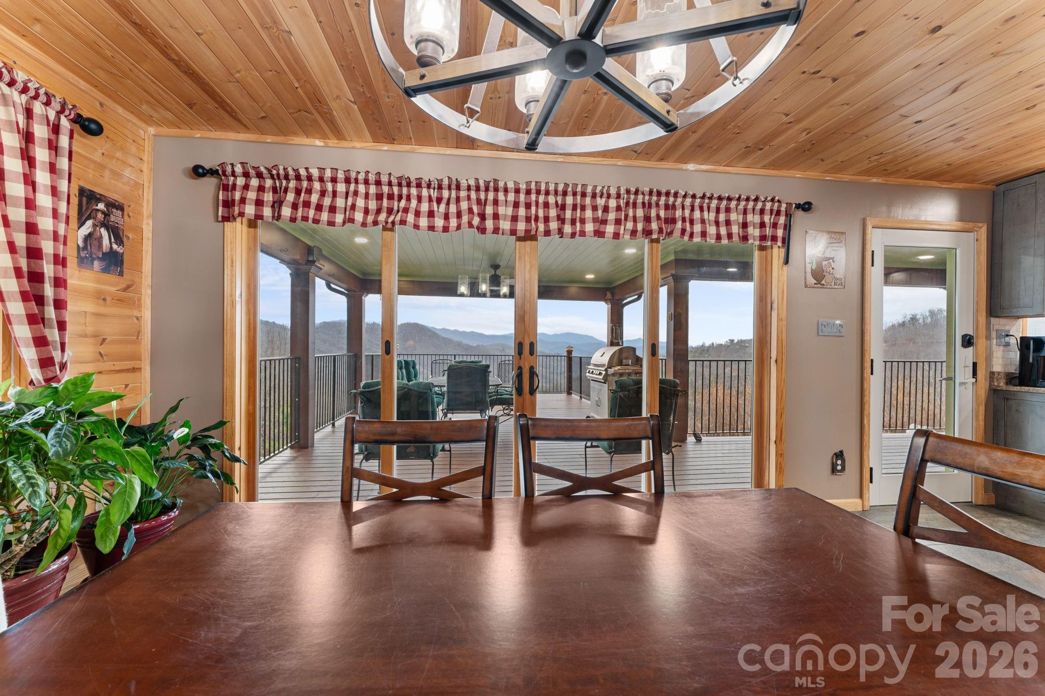 833 Fox Run Road Bryson City, NC 28713 - Photo 10 of 44