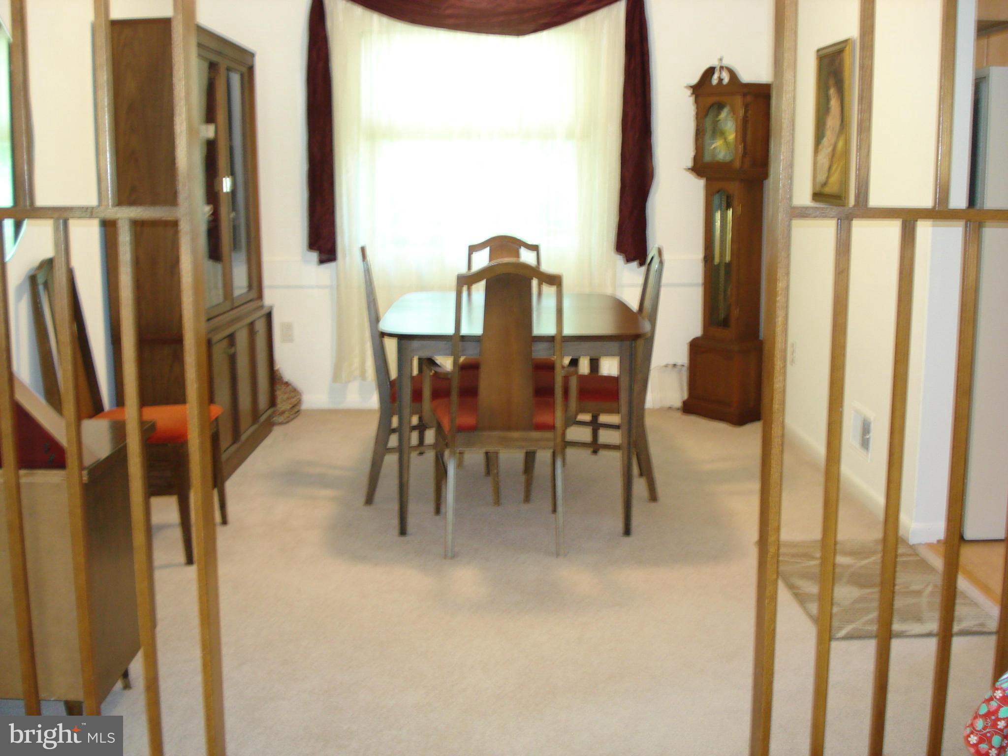 58 Timber Rock Road Gaithersburg, MD 20878 - Photo 4 of 22 Formal Dining Room
