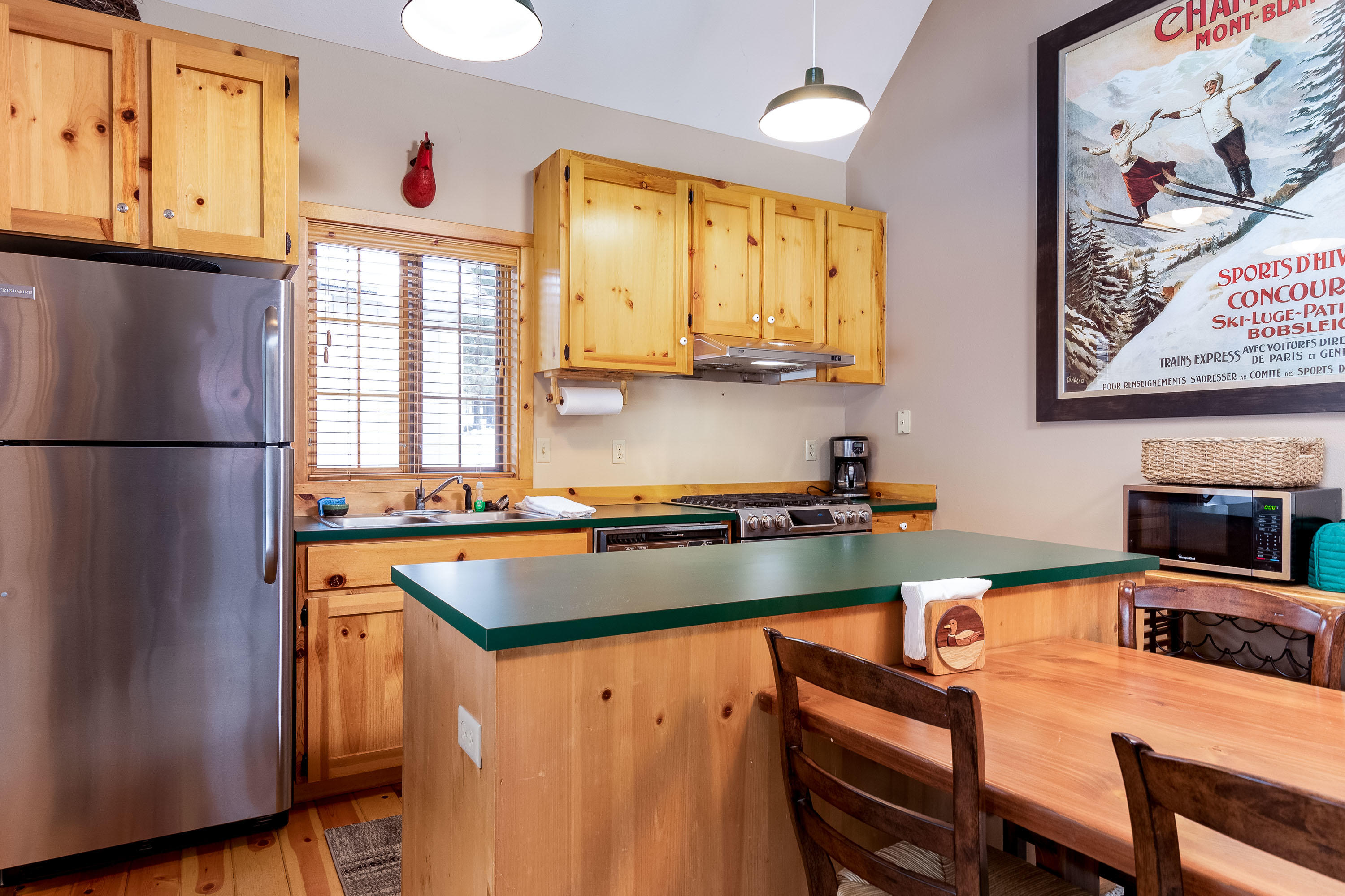 57536 Circle 4 Cabin Road, Unit CABIN 3 Sunriver, OR 97707 - Photo 14 of 27 Circle 4 Ranch Cabin #3