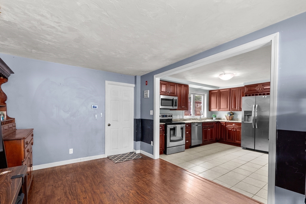 17 Ralph Road Raynham, MA 02767 - Photo 16 of 33