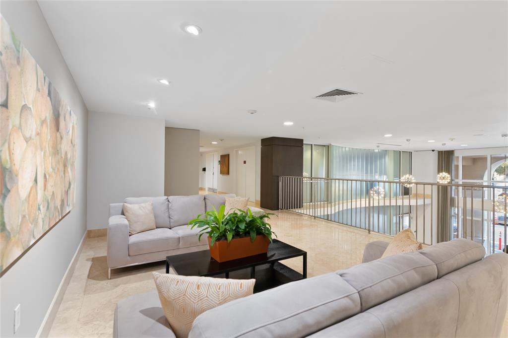 511 Southeast 5th Avenue, Unit 1906 Fort Lauderdale, FL 33301 - Photo 50 of 64 a living room with furniture kitchen and a large window
