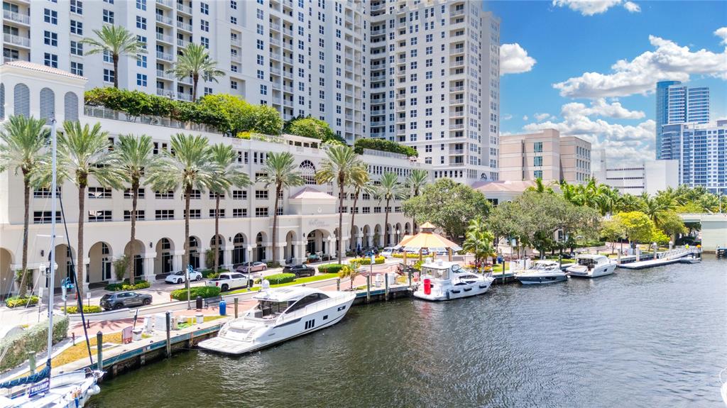 511 Southeast 5th Avenue, Unit 1906 Fort Lauderdale, FL 33301 - Photo 55 of 64 a view of a lake with a nearby beach