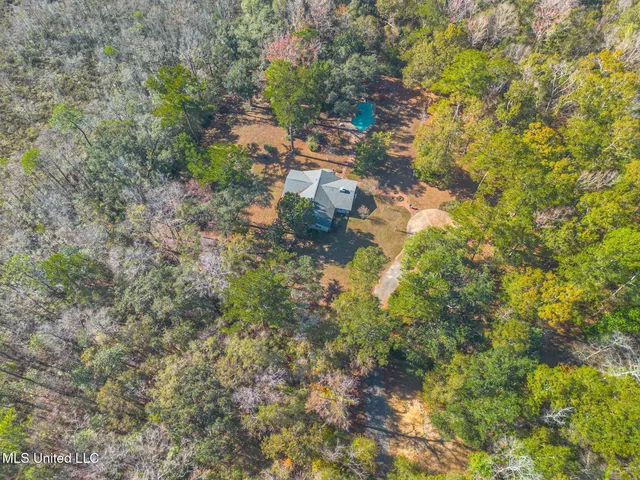 $459,000 | 16000 Moragas Lane, Kiln, MS 39556