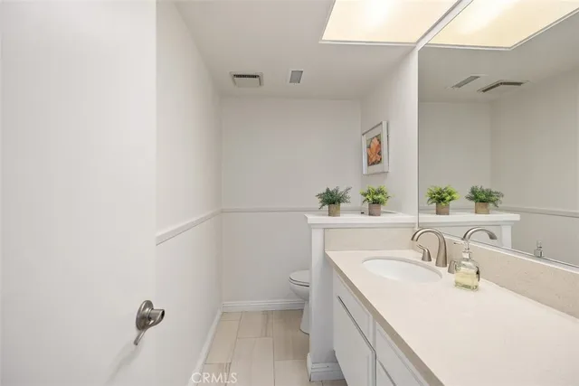 $910,000 | 5 Sage Hill Lane, Laguna Hills, CA 92653