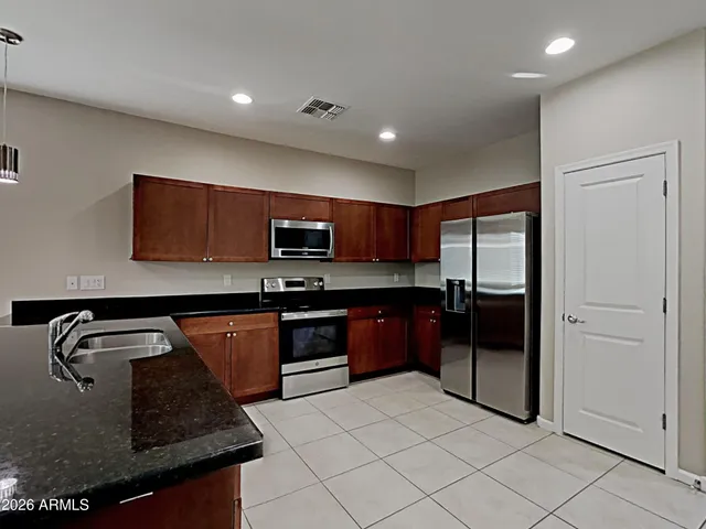 $2,100 | 1839 West Minton Street, Phoenix, AZ 85041