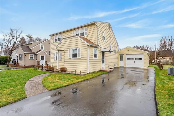 $189,900 | 89 Haddon Road, Greece, NY 14626