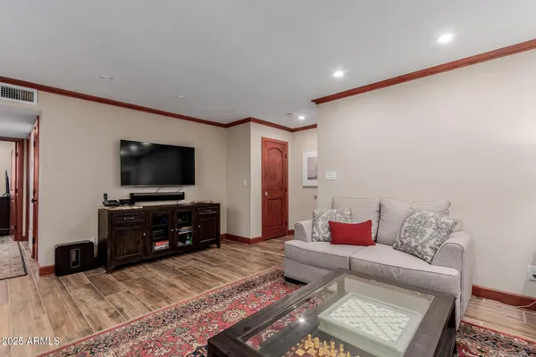 $2,000 | 5525 East Thomas Road, Unit E3, Phoenix, AZ 85018