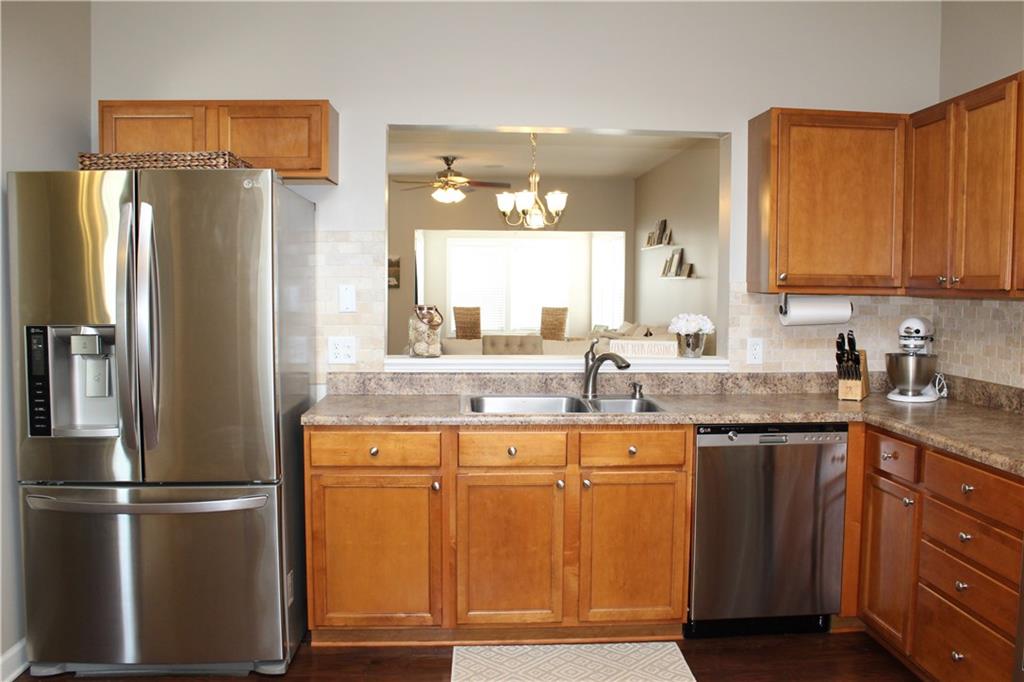 11193 Schoolhouse Road Fishers, IN 46037 - Photo 11 of 32 Gallery Image 11