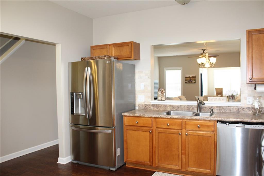 11193 Schoolhouse Road Fishers, IN 46037 - Photo 10 of 32 Gallery Image 10