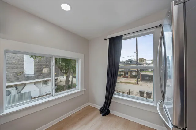 $1,875 | 615 Pacific Street, Houston, TX 77006