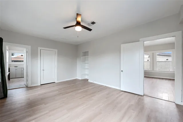 $1,875 | 615 Pacific Street, Houston, TX 77006