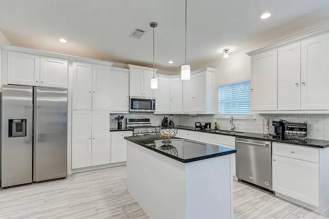 $2,600 | 14510 Sanour Drive, Houston, TX 77095