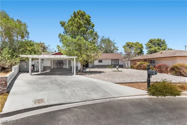 $4,388 | 2420 Laurie Drive, Las Vegas, NV 89102