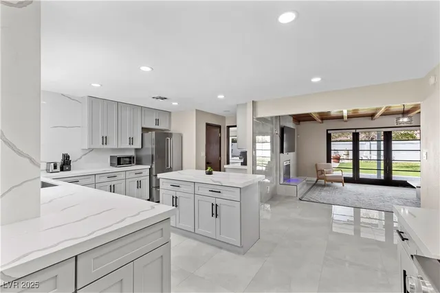 $4,388 | 2420 Laurie Drive, Las Vegas, NV 89102